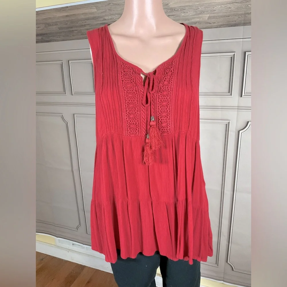 KNOX ROSE SLEEVELESS TOP - Picture 1 of 4